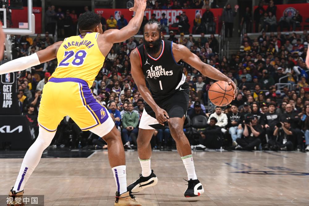 以其出色的 以其出色的