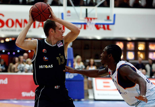 他不仅将自 他不仅将自