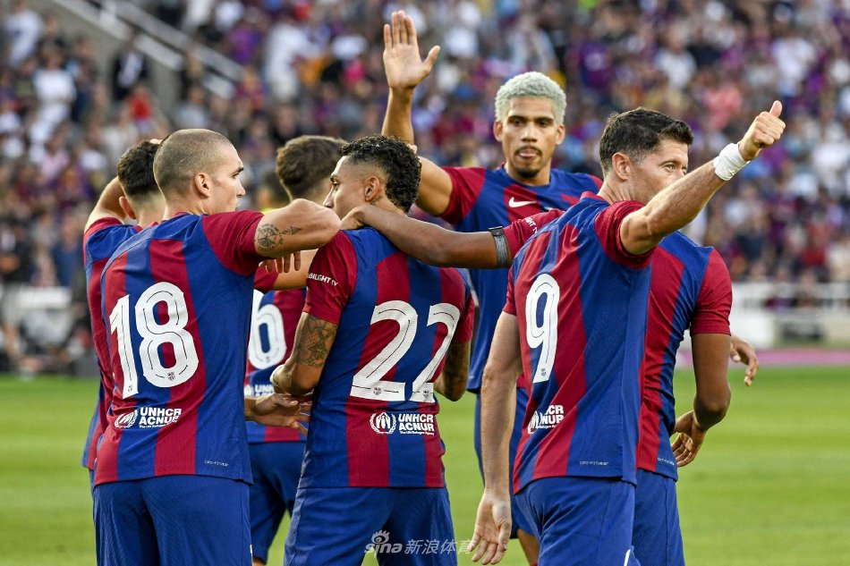 随着足球联 随着足球联